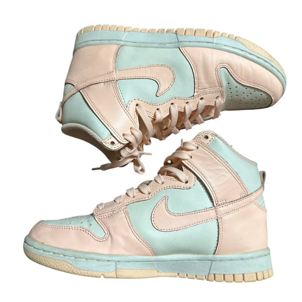 Nike Dunk High Sail Crimson Tint Women Size 6.5 Leather Sneakers DD1869-104